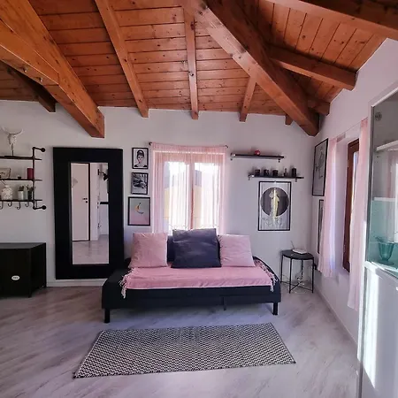 Apartment Francesca's Heart Desenzano-by Goccia Di *