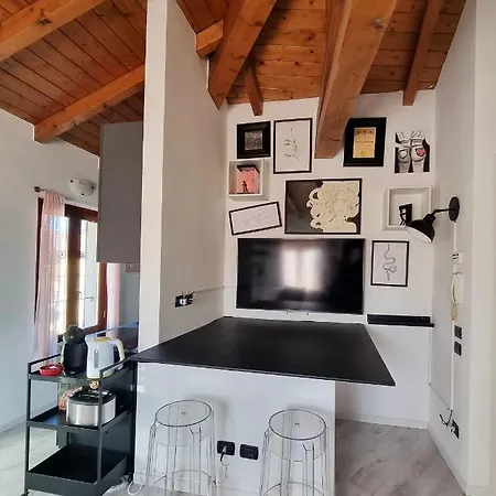 Apartment Francesca's Heart Desenzano-by Goccia Di Desenzano del Garda