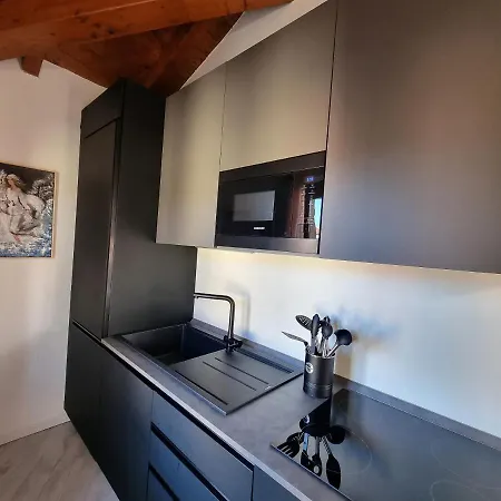 Apartment Francesca's Heart Desenzano-by Goccia Di Desenzano del Garda